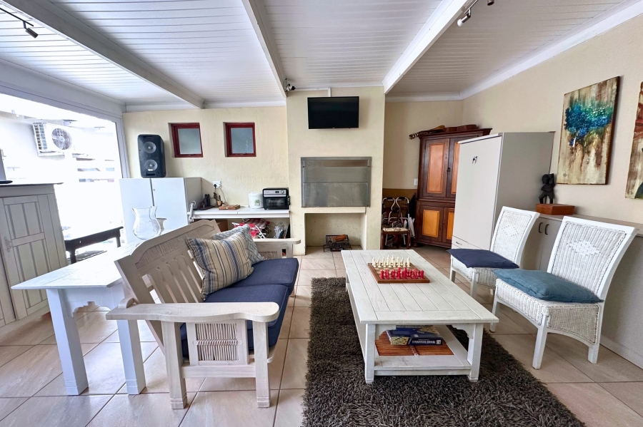 1 Bedroom Property for Sale in Keurbooms Western Cape
